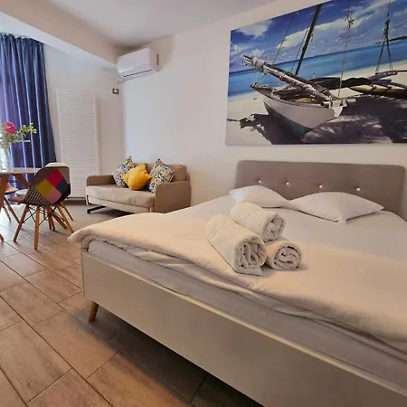 شقة Grand - Pool & Prima Linie La Mare Năvodari