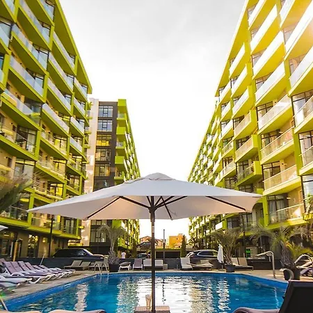 Grand - Pool & Prima Linie La Mare شقة