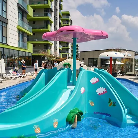 Grand - Pool & Prima Linie La Mare شقة Năvodari